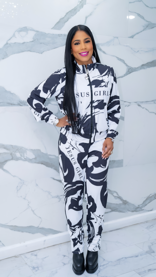 Chloe Luxury Jogger Set